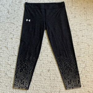 ⚽️ UNDER ARMOUR YOUTH XL GIRLS HEAT GEAR CROPPED LEGGINGS